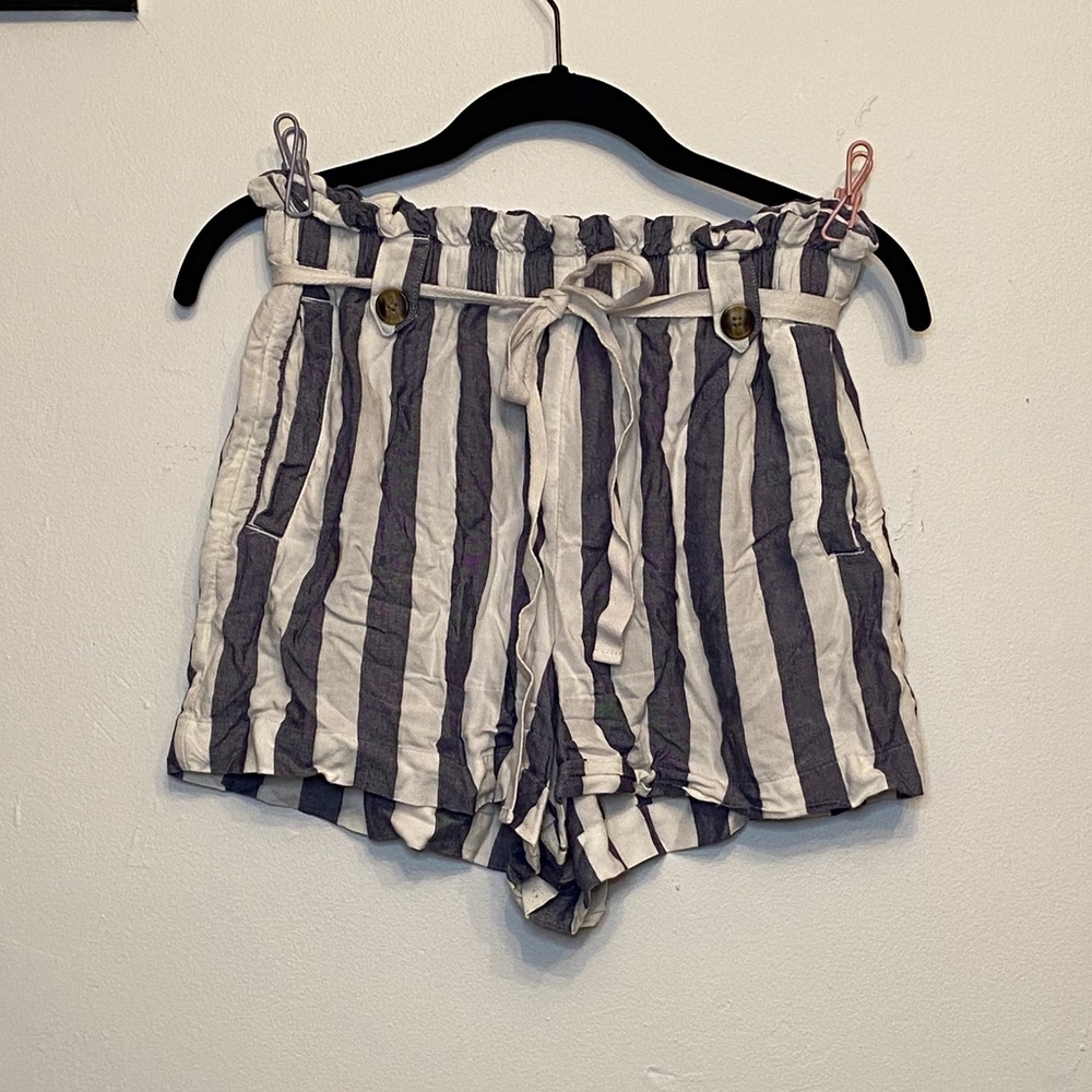 Tie waist band Summer shorts